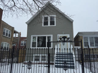 2048 Lavergne Ave, Chicago IL  60639-3272 exterior