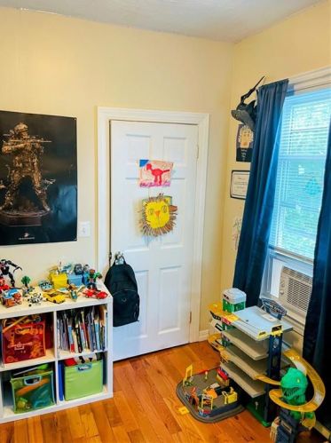 359 Carrington Ave, Woonsocket RI  02895-4622 exterior