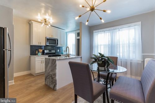 5006 Franklin St, Philadelphia PA 19122-1322 exterior