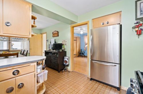 3636 69 St, Chicago IL 60629-4202 exterior