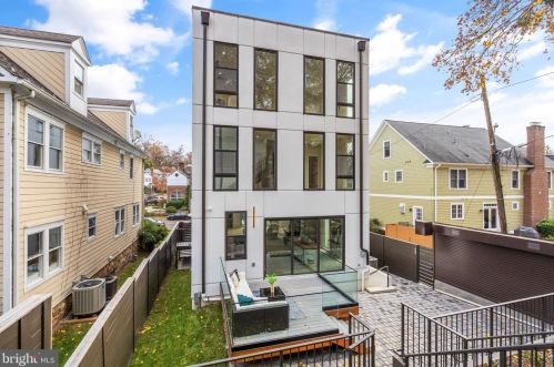 5416 Nevada Ave, Washington DC  20015-1728 exterior