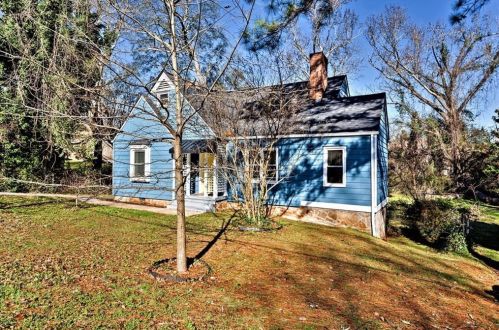 593 Lynnhaven Dr, Atlanta, GA 30310-4421