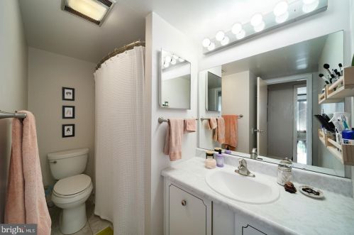 2001 Hamilton St, Philadelphia PA 19130-4298 exterior