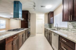 3006 Topham Cir, Houston TX  77018-7133 exterior