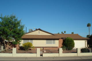 6829 36th Dr, Phoenix AZ  85041-6123 exterior