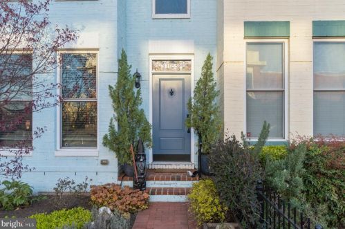 1055 5th St, Washington, DC 20002-3533