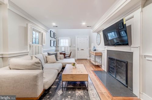 527 Wilkes St, Alexandria VA  22314-3723 exterior