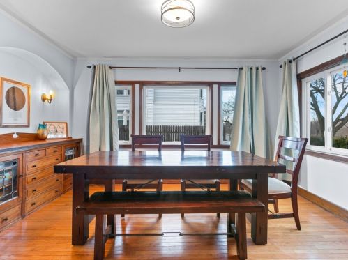 1749 47, Milwaukee WI 53208-1710 exterior