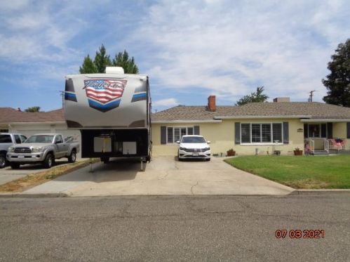1575 Sycamore St, Turlock, CA 95380-4151
