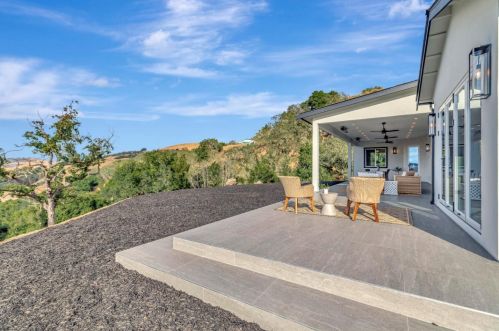 8138 Cinnabar Hills Rd, San Jose CA exterior