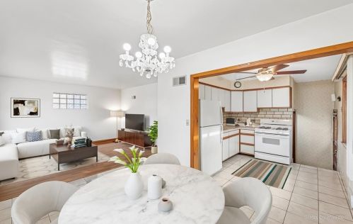 5431 Newcastle Ave, Chicago IL 60638-2303 exterior