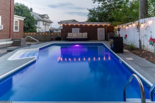 312 36th St, Paterson NJ 07504-1716 exterior