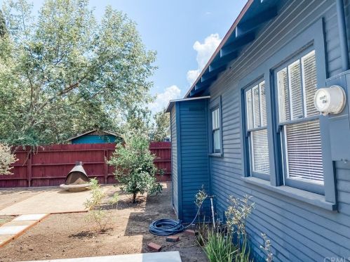 308 Woods Ave, Fullerton CA  92832-1641 exterior