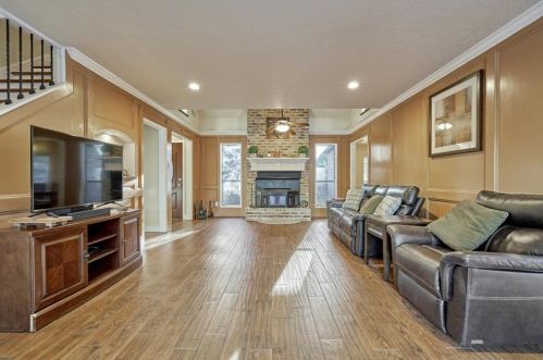 12114 Hawthorne Dr, Montgomery TX  77356-5447 exterior