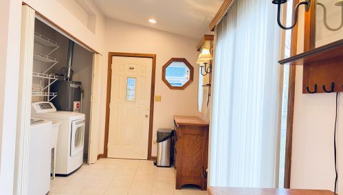 492 Emroy Ave, Elmhurst IL  60126-2019 exterior