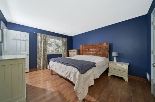 1387 Parkridge Ct, Bull Valley IL 60014-8693 exterior