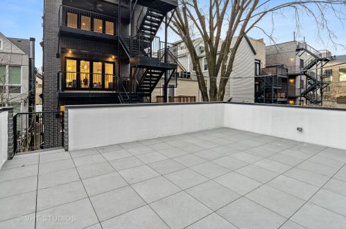 2761 Kenmore Ave, Chicago IL 60614-1305 exterior