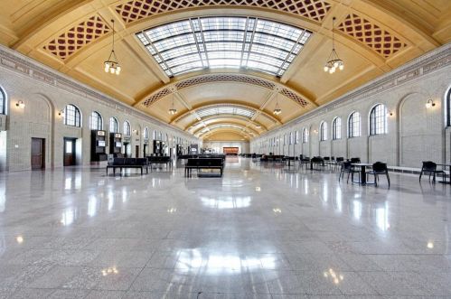 168 6th St, Saint Paul MN 55101-1996 exterior