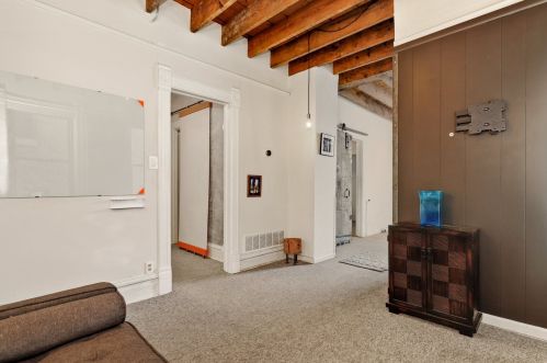 1817 Honore St, Chicago IL 60657-2007 exterior