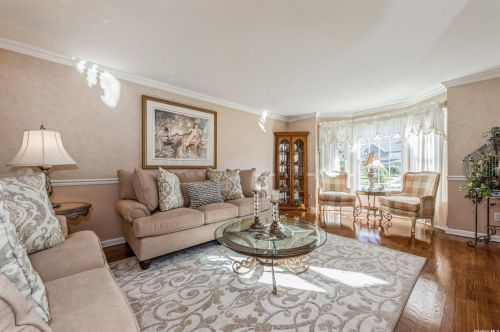 140 Hayrick Ln, Commack NY 11725-1232 exterior