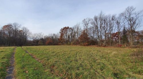 108 Mtn Rd, Seymour CT 06483-2027 exterior