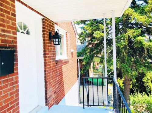 2929 Webster Ave, Pittsburgh PA  15219-4209 exterior