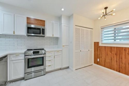 2616 Edgemont Ave, Phoenix AZ  85008-1033 exterior