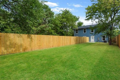 820 Walker St, Denison, TX 75020-2634