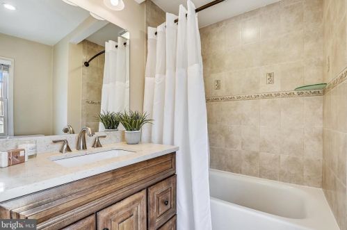 9103 1st Ave, Silver Spring MD 20912-4654 exterior