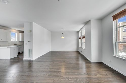 1924 Lotus Ave, Chicago IL 60639-1435 exterior