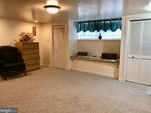 8827 Blue Grass Rd, Philadelphia PA 19114-3201 exterior