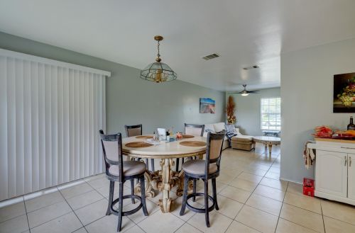 218 Cherryhill Rd, Fort Pierce FL 34953-6232 exterior