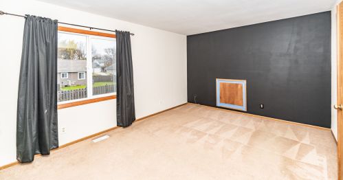 900 Bennington Dr, Bull Valley IL 60014-8875 exterior