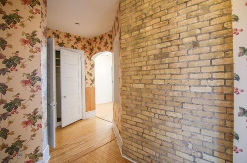 1024 Sherman Ave, Madison WI  53704-4233 exterior