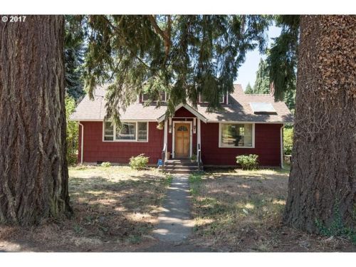 18617 Ashton Ln, Portland, OR 97267-6702