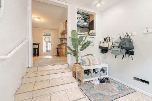 106 Hamilton St, Dowagiac MI  49047-1223 exterior