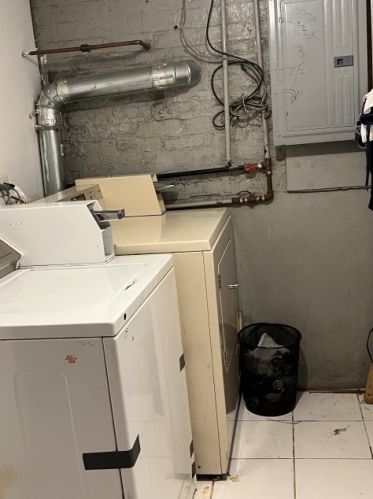 6438 Claremont Ave, Chicago IL 60625-1812 exterior