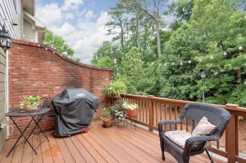 7360 Glisten Ave, Atlanta GA 30328-2876 exterior