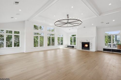 1306 Pleasant Valley Way, Town Center NJ  07052-1421 exterior