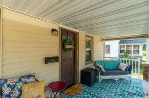 1238 Richmond St, Grand Rapids MI 49504-2762 exterior