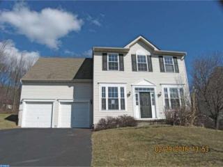 1904 Glen Eagles Dr, Pottstown, PA 19464-2575