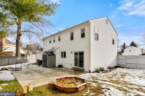 11600 Coldstream Dr, Rockville MD 20854-3619 exterior