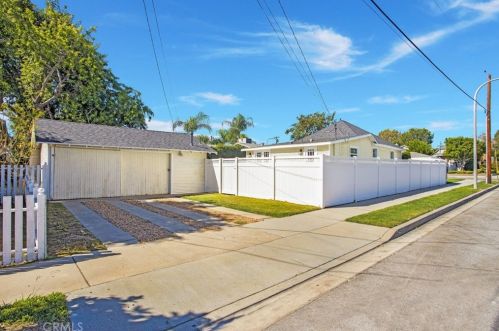 228 Date St, Brea CA 92823-6305 exterior