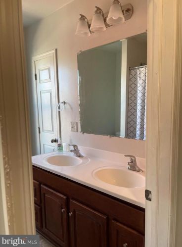 28 Ross St, Lancaster PA 17602-1941 exterior