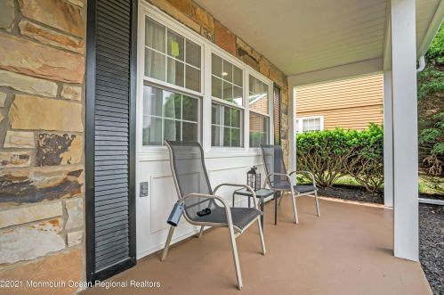 8 Leighton Ln, Lakehurst NJ  08759-6711 exterior