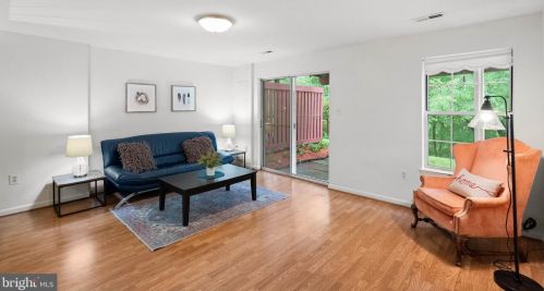 1633 Hugo Cir, Silver Spring MD 20906-5922 exterior