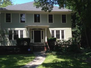 2330 Roxboro Rd, Cleveland OH  44106-3208 exterior