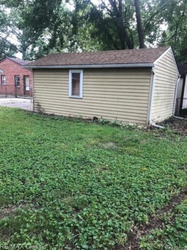 25124 Annapolis St, Dearborn Heights MI  48125-1872 exterior