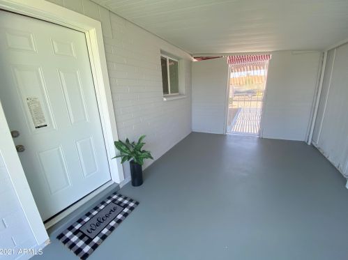 3017 81st Dr, Phoenix AZ  85033-4760 exterior