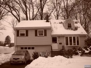 58 Hawthorne Ave, Paterson, NJ 07506-1311